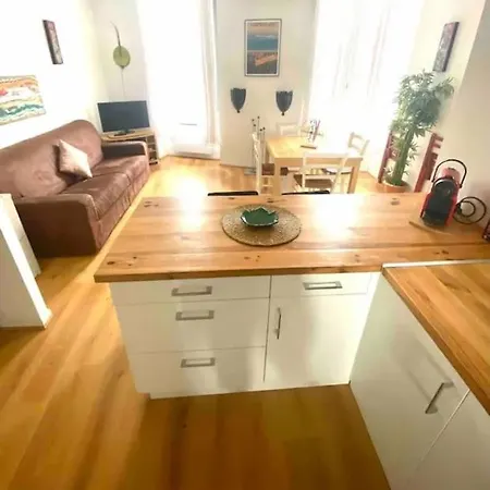 T2 Avec Vue Chateau