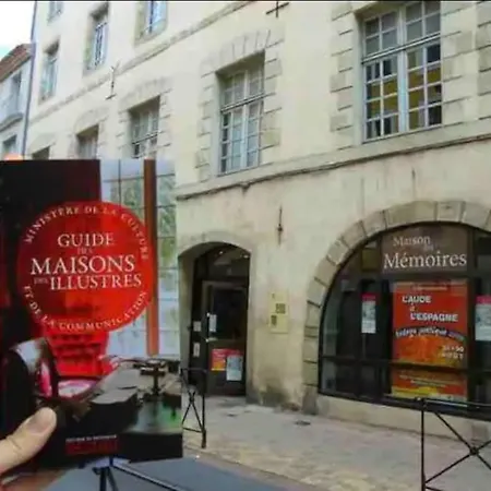 T2 Avec Vue Chateau Apartment *